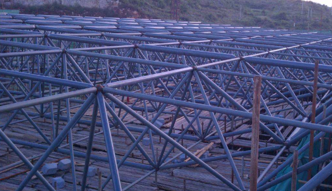 广安概述网架加工公司对网架保温隔热的办法